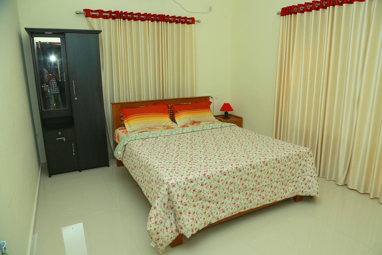 Friendsland Home Stay Kochi Buitenkant foto