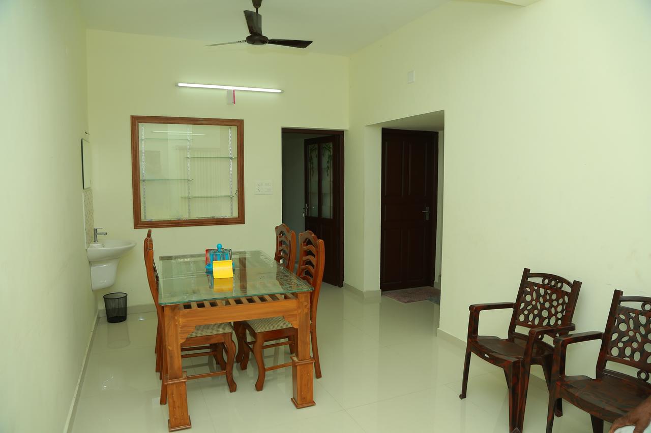 Friendsland Home Stay Kochi Buitenkant foto